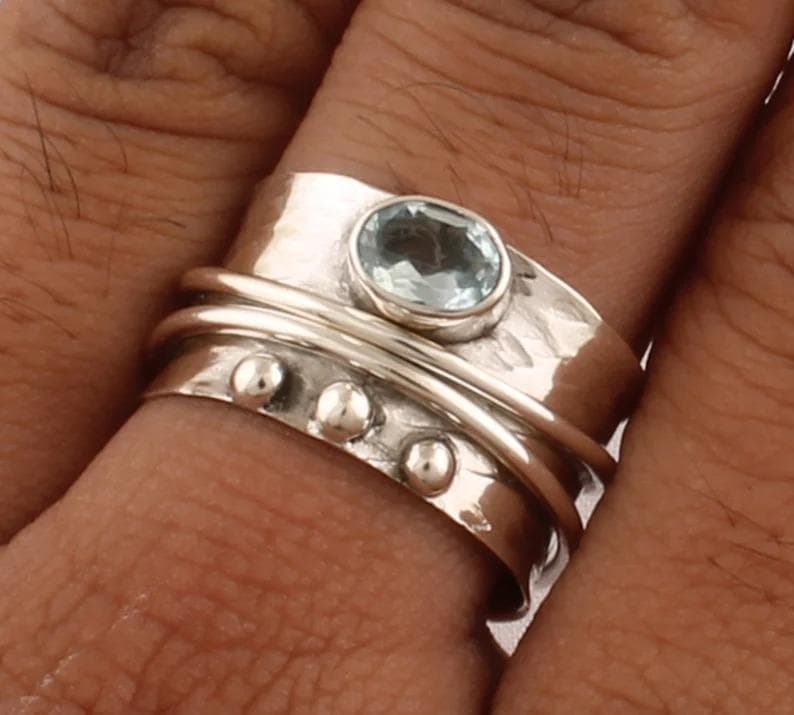 Blauer Topas-Edelstein-Spinner-Band-Ring, Statement-Ring, handgefertigter Designer-Ring aus 925er Sterlingsilber, Hochzeitsgeschenke