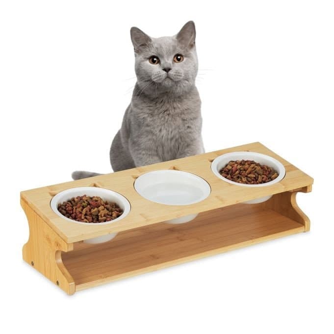 Futterstation für Katzen mit 3 Näpfen