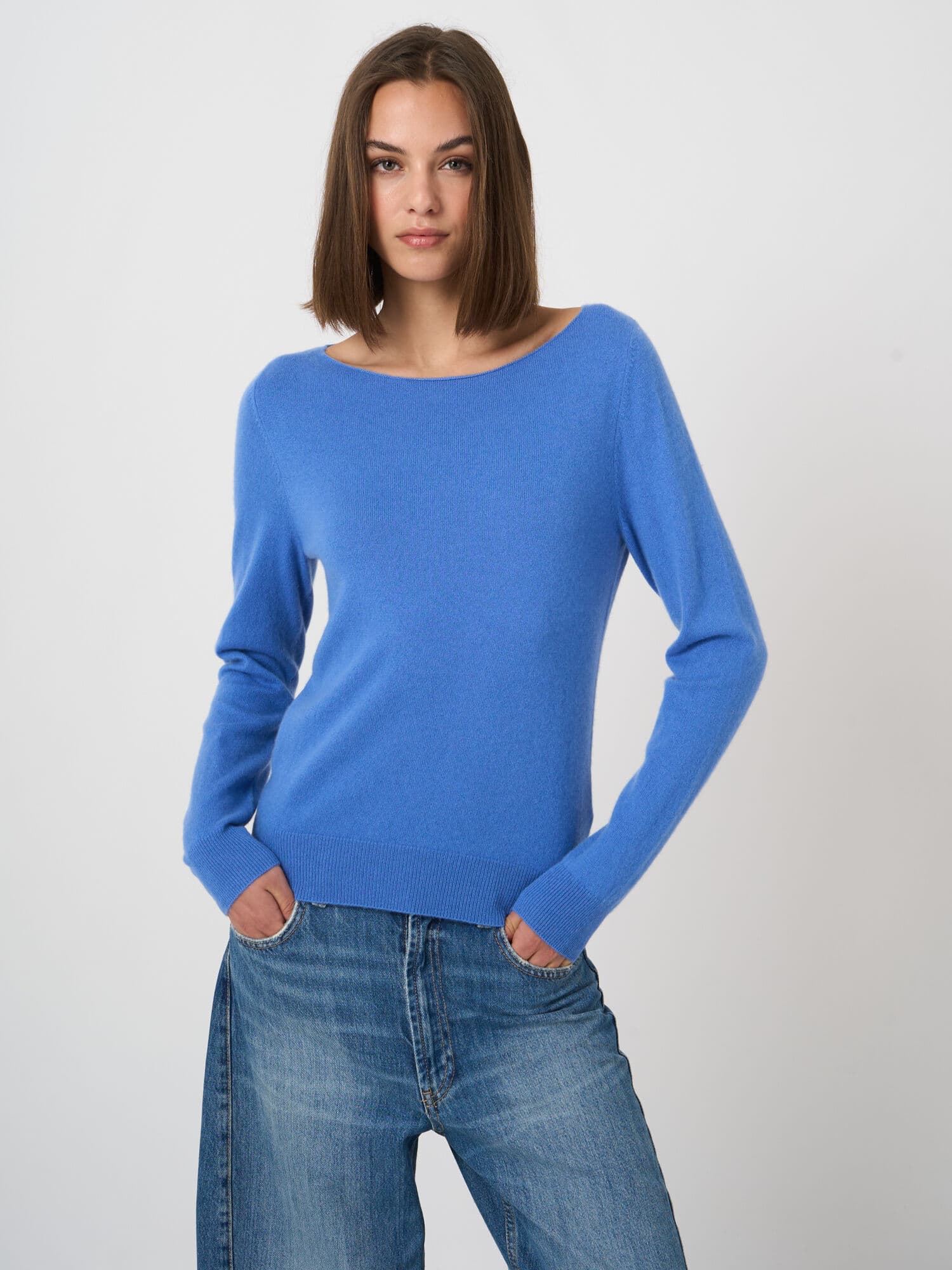 Feinstrick-Kaschmirpullover mit U-Boot-Ausschnitt